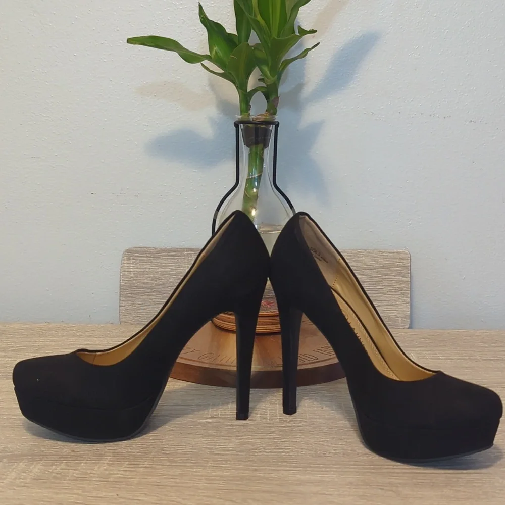 NEW!Chinese Laundry Classic Black Platform Heels - Picture 3 of 8